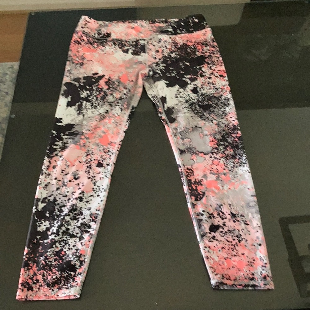 Patterned leggings